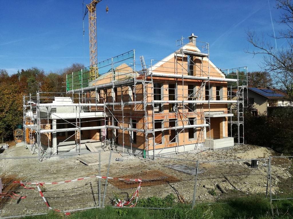 Construire une maison écologique pour réduire ses dépenses énergétiques 